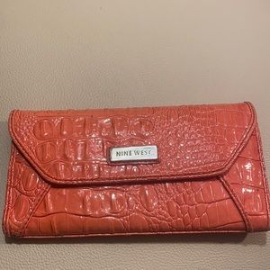 Beautiful wallet.